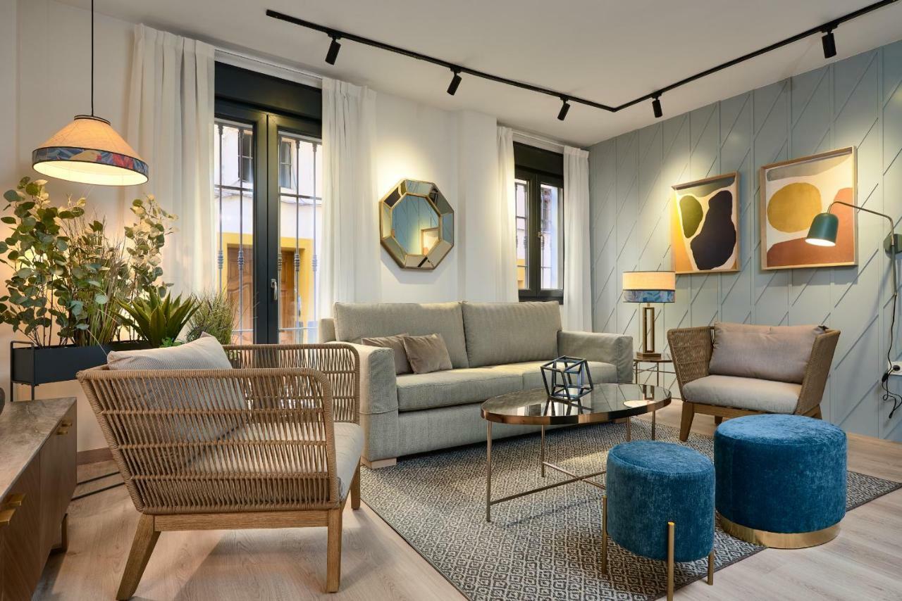 Eleven Apartments Real De La Carreteria, By Homing U
