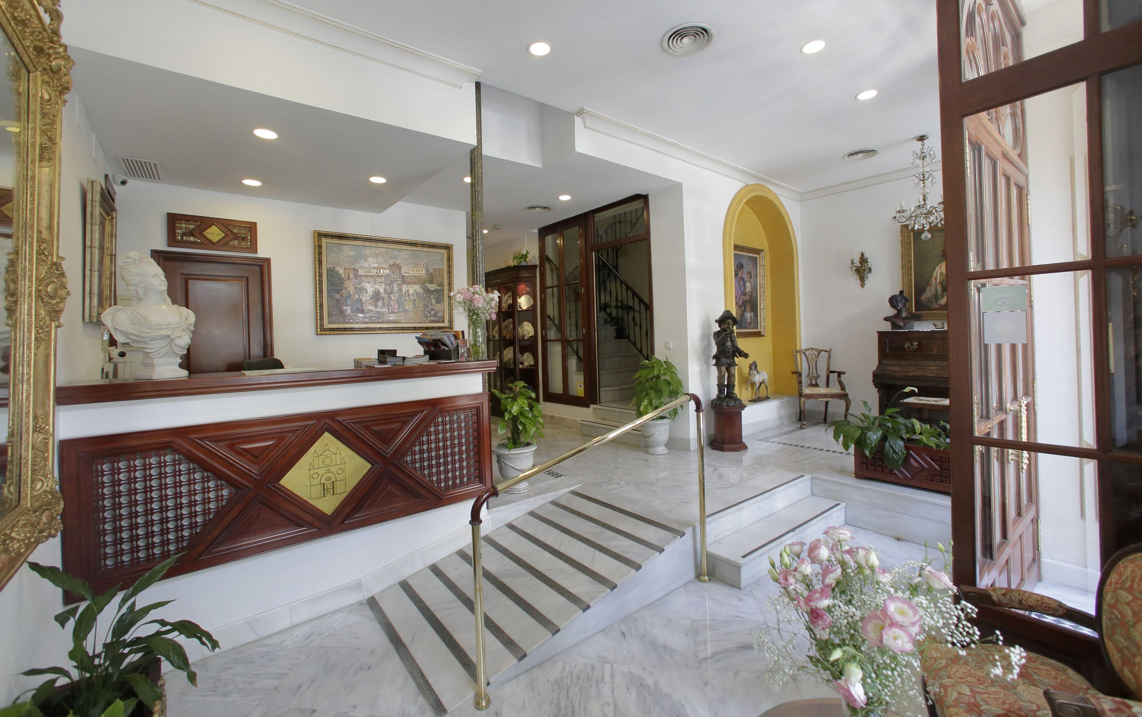 Basic Hotel Puerta De Sevilla